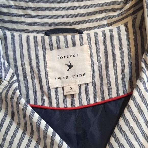 🌻3/$15🌻 Forever twenty-one coat - Picture 2 of 9